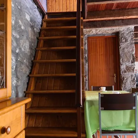 Casa De Pedra