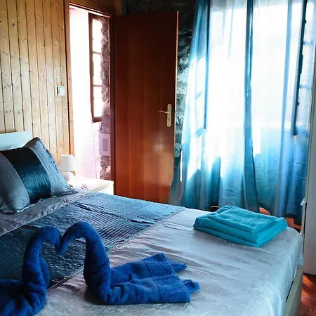 Casa De Pedra Seixal (Madeira)