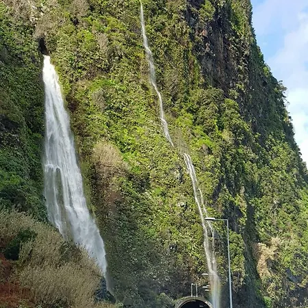 Hébergement de vacances Casa De Pedra