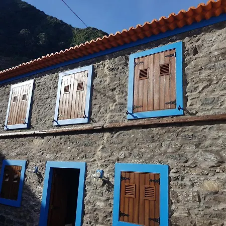 Casa De Pedra *