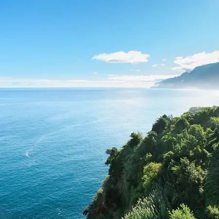 Casa De Pedra Seixal (Madeira)