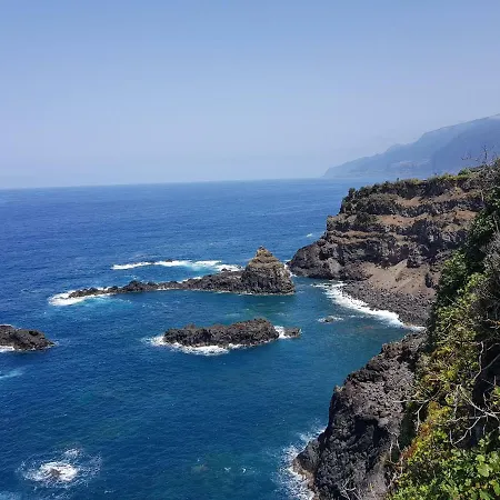 Casa De Pedra Seixal (Madeira)